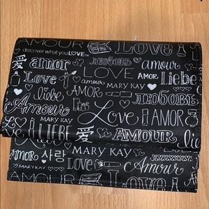 Mary Kay Makeup Pouch 💖